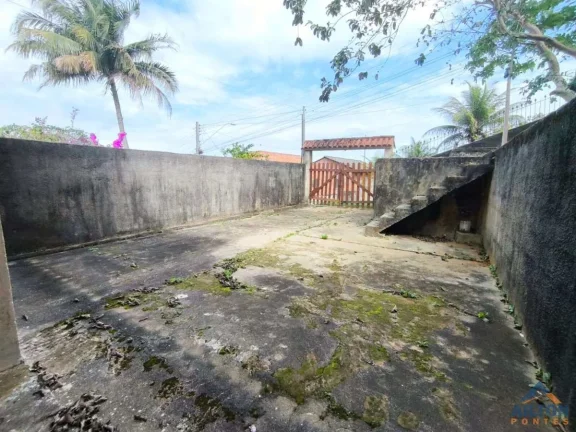 Imagem Casa Ampla com 3 Quartos à Venda em Praia de Santa Mônica - Guarapari/ES