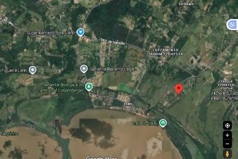 Imagem Sítio no condomínio "Campos do Lamy", com 1,6 hectares -
