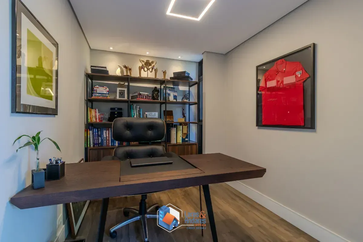 Imagem Casa para venda em Brooklin Paulista com 3 quartos, sendo 3 suítes, 383m²
