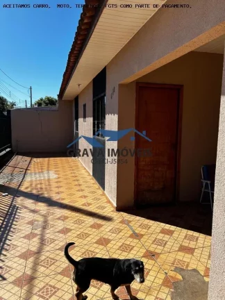 Imagem Casa Usada para Venda em Sarandi, Parque Residencial Bom Pastor, 3 dormitórios, 1 banheiro, 2 vagas