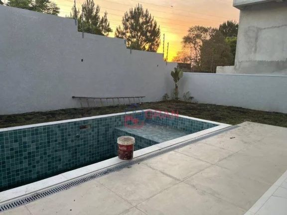Imagem Casa em condominio com 4 dormitórios à venda - Colombo/PR