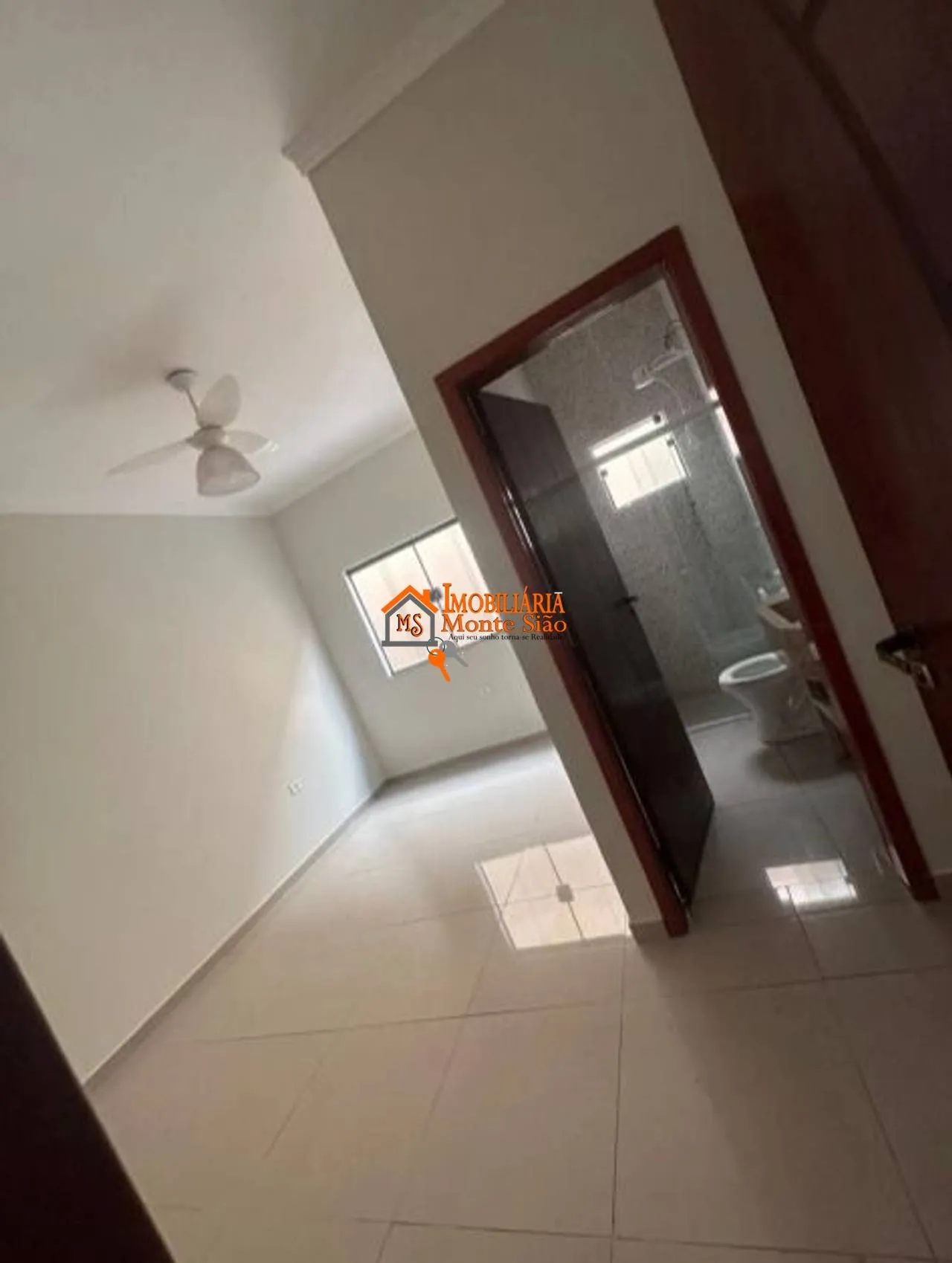 Imagem Casa com 2 dormitórios à venda, 175 m² por R$ 658.000,00 - Carmela III - Guarulhos/SP