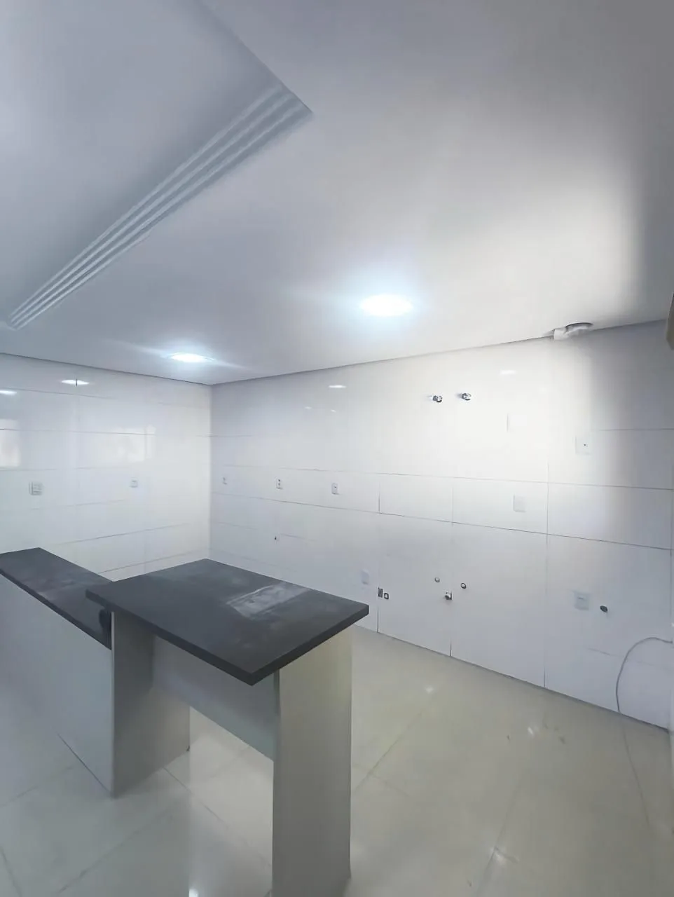 Imagem Casa de 3 dormitórios á venda no Bairro Guarujá - Porto Alegre