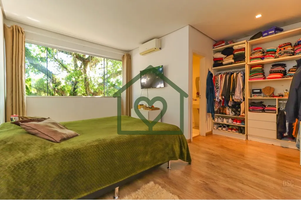 Imagem Prédio comercial e residencial à venda no bairro Tristeza em Porto Alegre, localizado na Rua Perei...