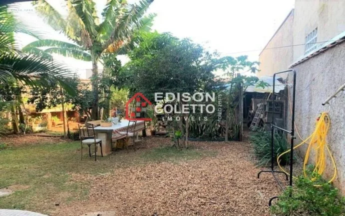 Imagem Linda Casa no bairro São Matheus com 3 quartos toda avarandada com lindo paisagismo