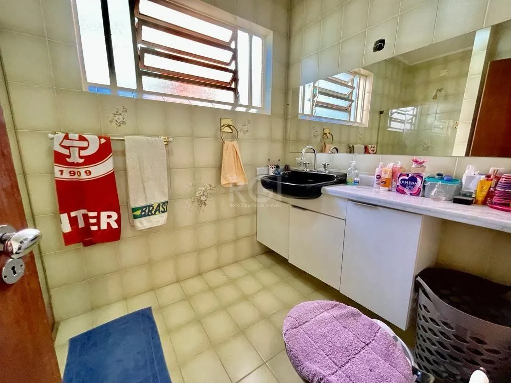 Imagem Casa para Venda - 187.9m², 4 dormitórios, 1 suite, 2 vagas - Pedra Redonda, Poa