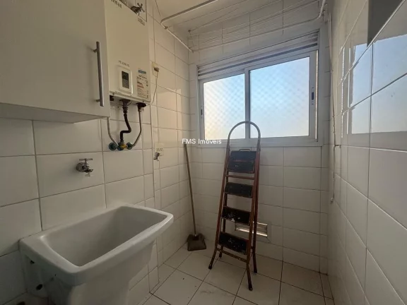 Imagem Apartamento à venda em São Paulo. Bairro Bela Vista: 3 quartos, 1 suíte, 1 sala, 2 banheiros, 1 vaga, 66m².