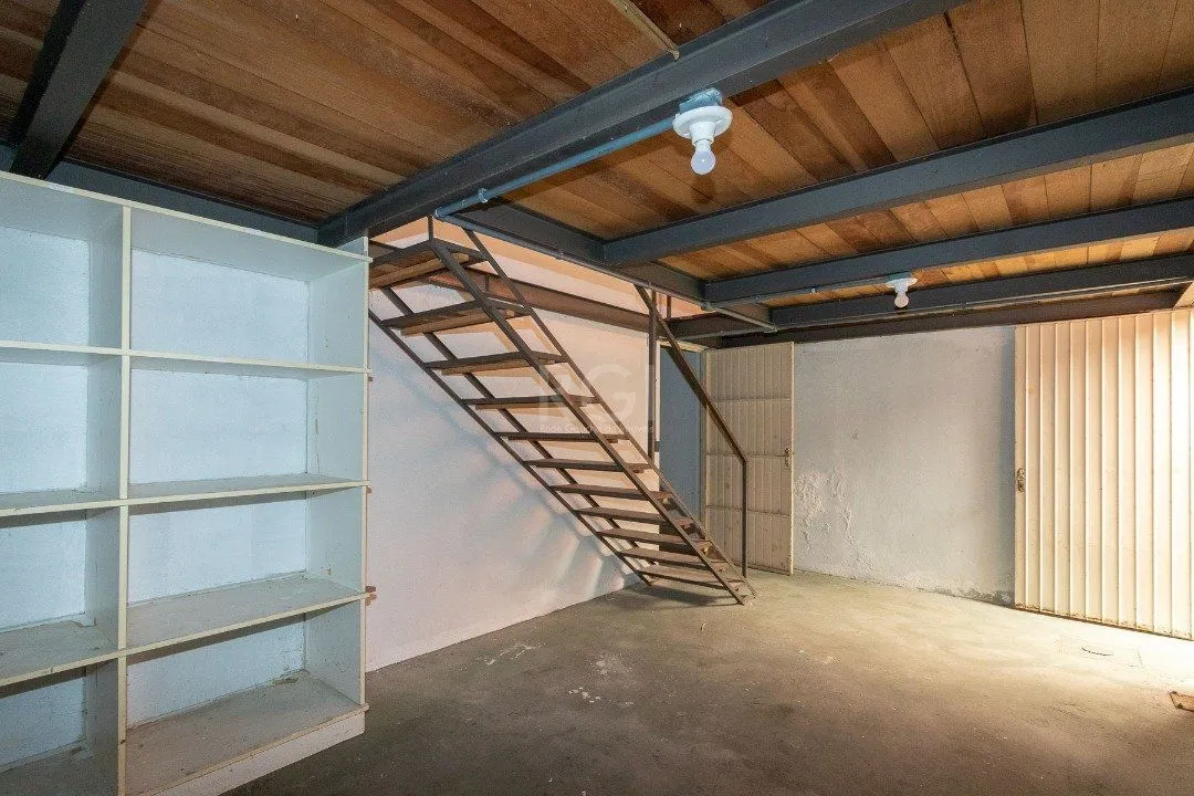 Imagem Casa para Venda - 232m², 3 dormitórios, 2 vagas - Navegantes