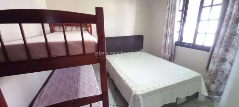Imagem Casa 4 dormitórios praia de Bombas
