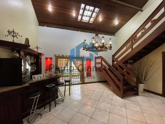 Imagem Casa - venda / Locação na Fazendinha Granja Viana
