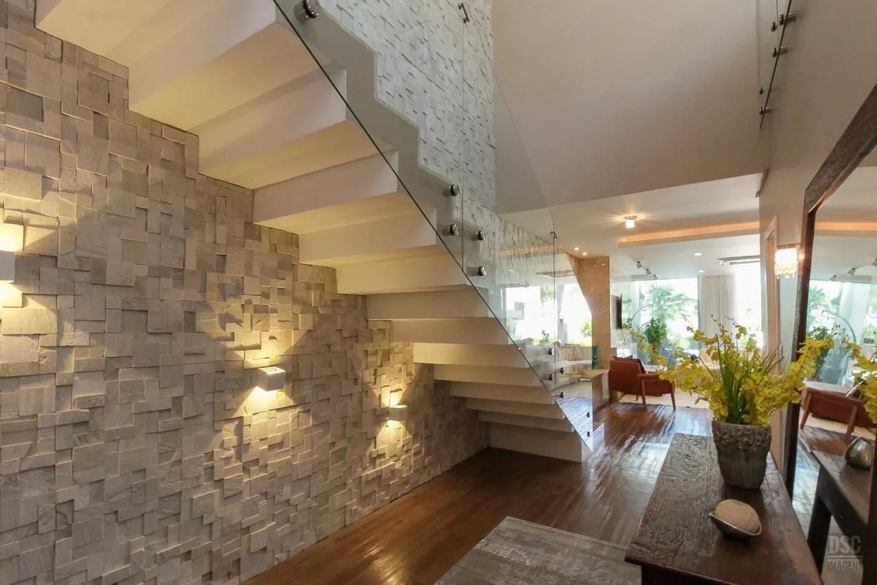 Imagem Casa dos Sonhos em Condomínio Fechado - Conforto, Estilo e Lazer Completo!
