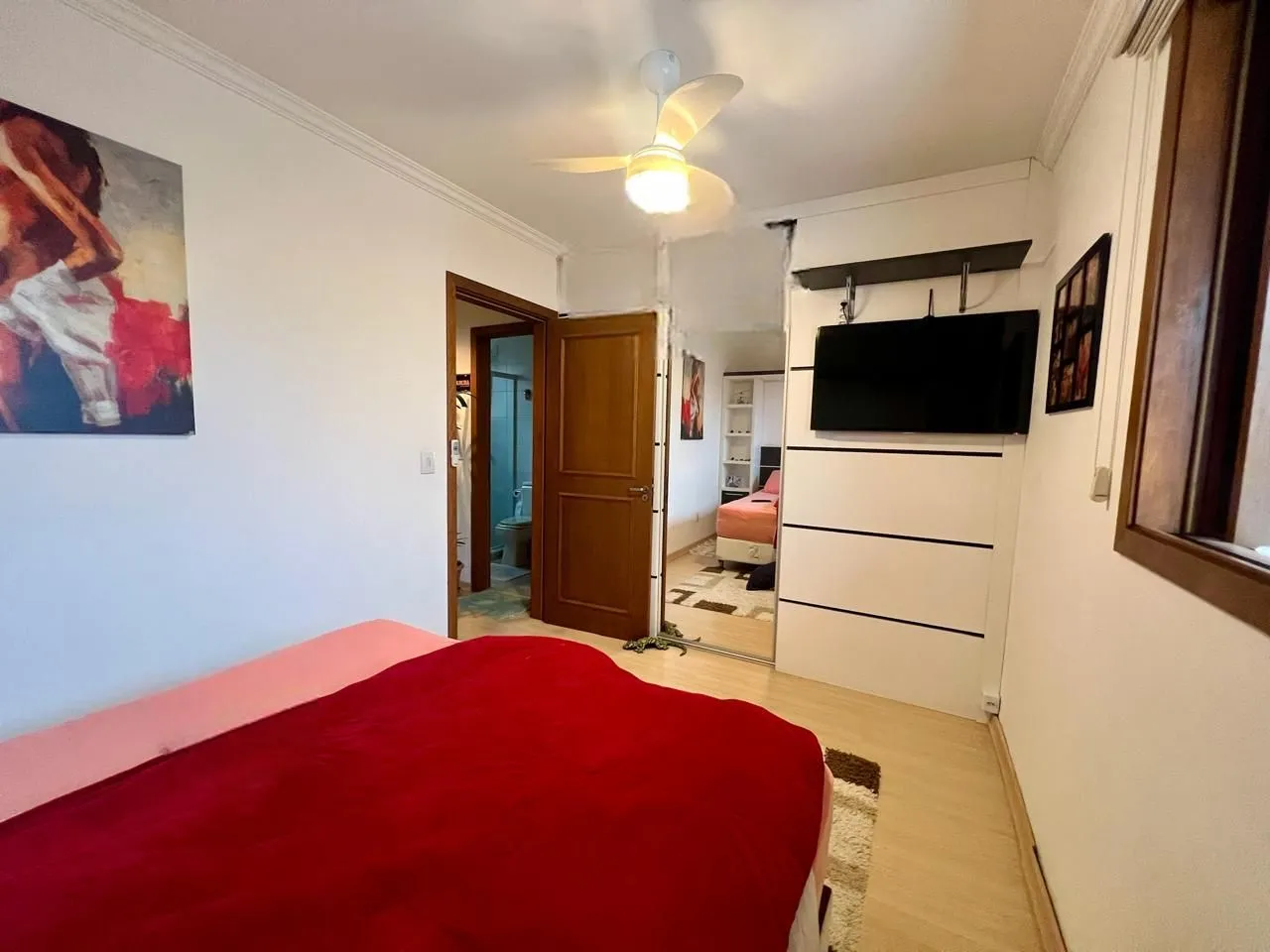 Imagem Casa em condomínio 2 dormitórios sem um com closet, vaga coberta, no bairro Cel. Aparicio Borges.