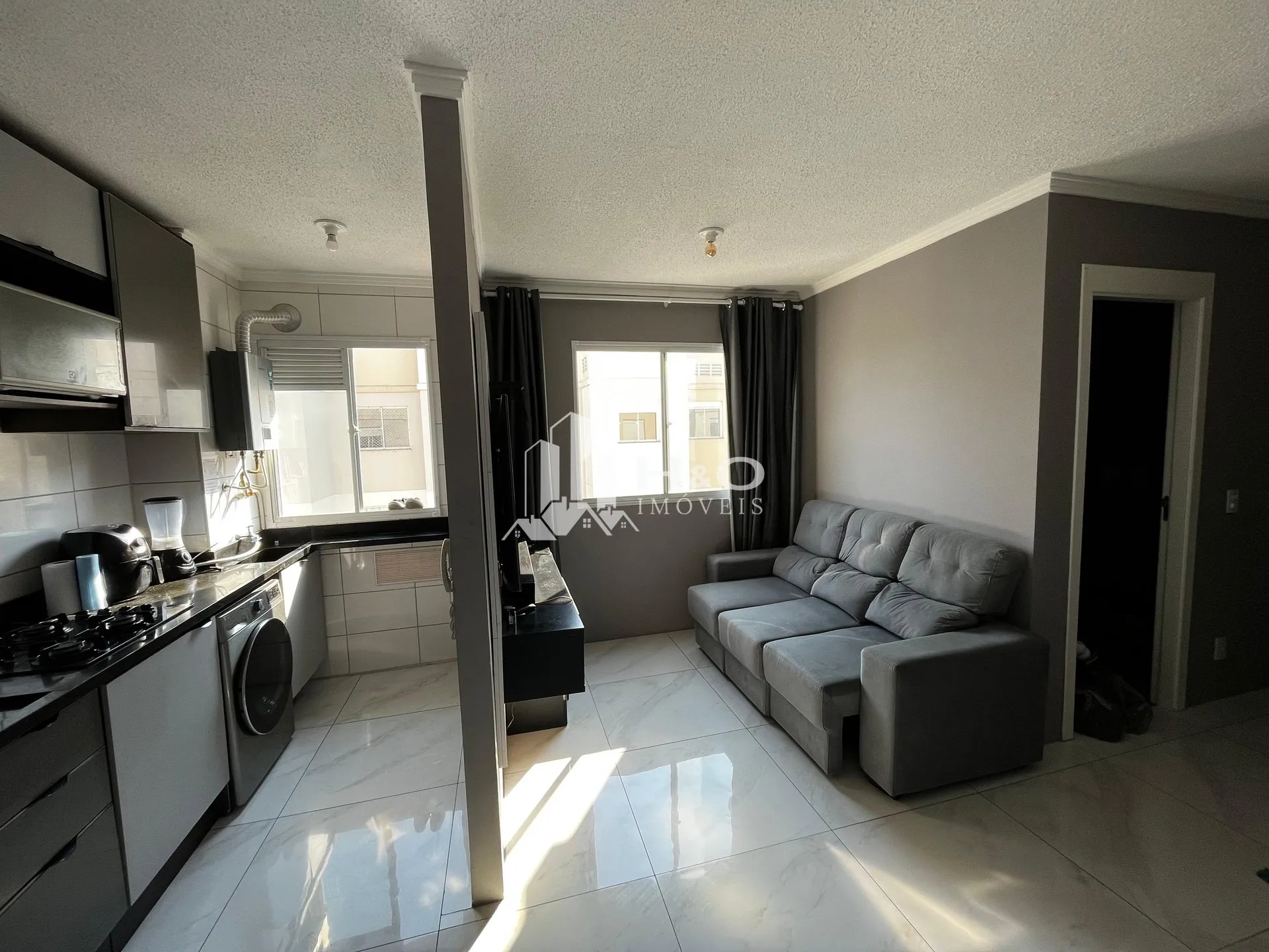 Imagem Apartamento à Venda no Jardim Brasília - 2 Dormitórios, Mobiliado, Andar Alto!