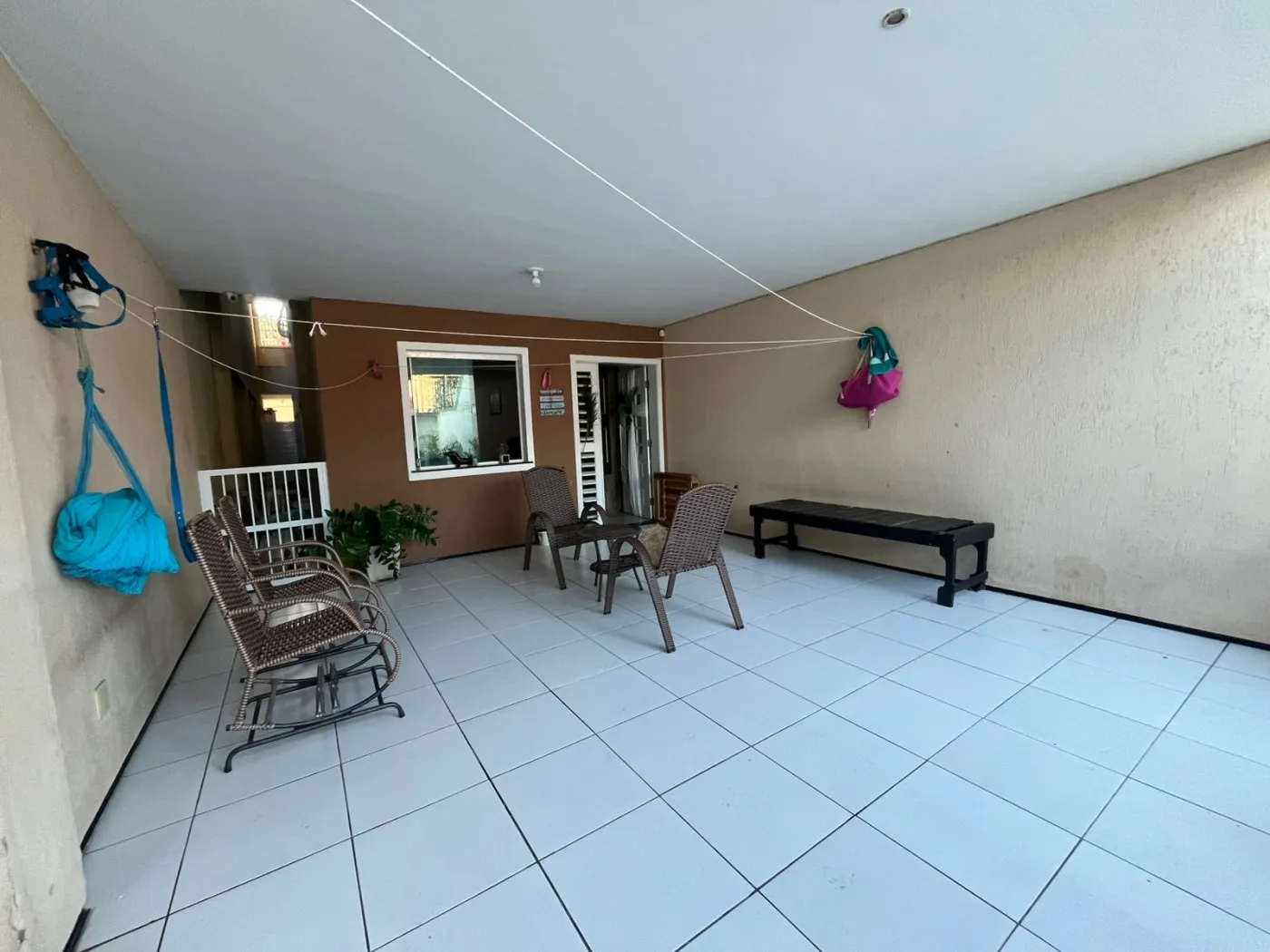 Imagem Casa para Venda em Fortaleza, Antônio Bezerra, 3 dormitórios, 3 suítes, 4 banheiros, 3 vagas