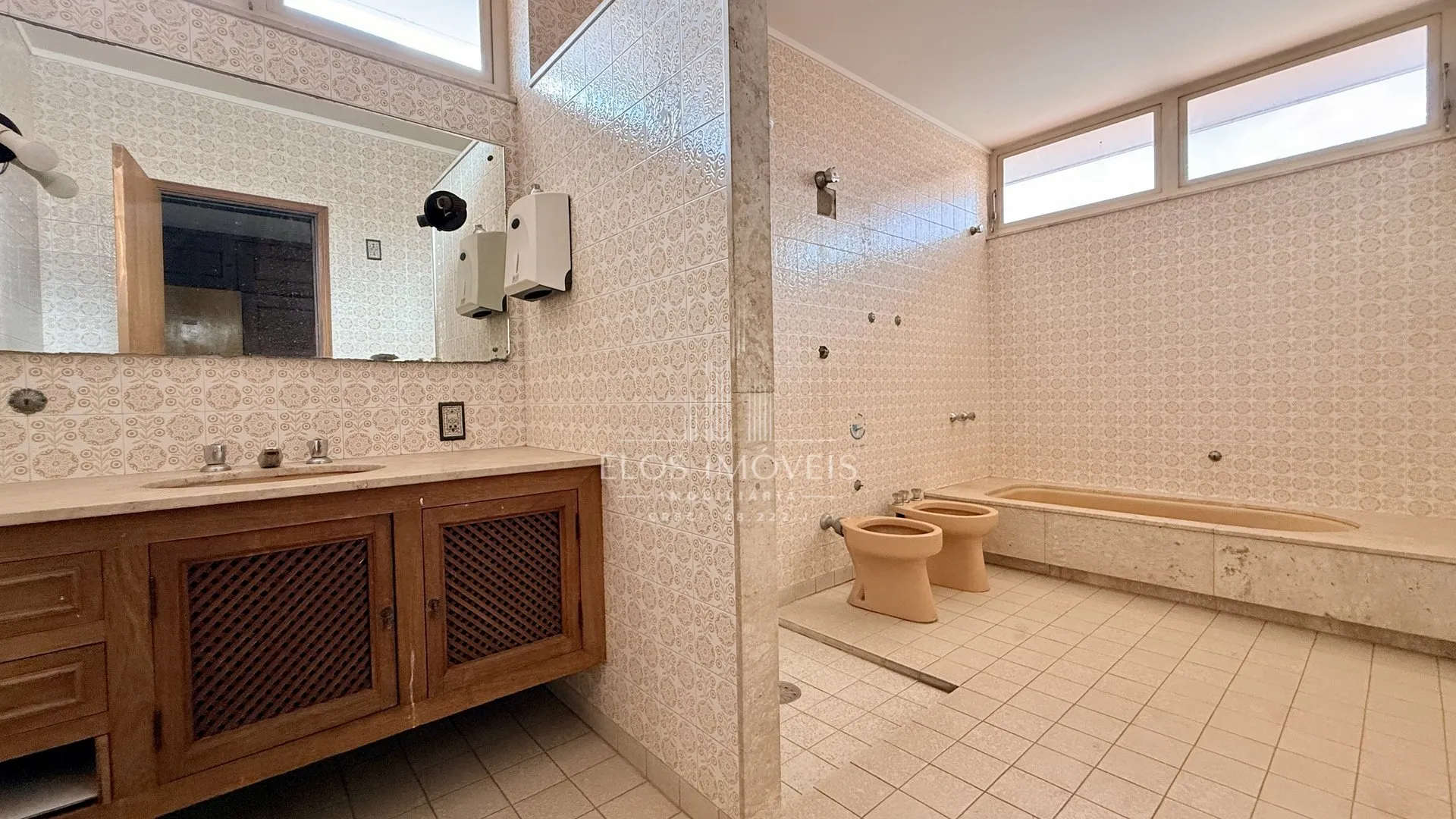 Imagem Casa de 3 quartos, 338m² no bairro Vila Claudia, em Limeira