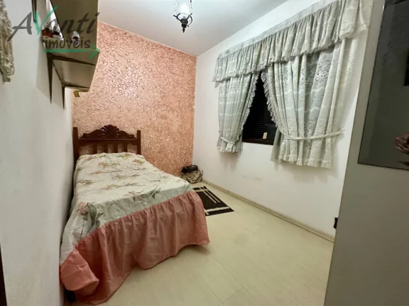 Imagem Casa à venda com 3 dormitórios e 2 vagas na Esplanada dos Barreiros, São Vicente – SP