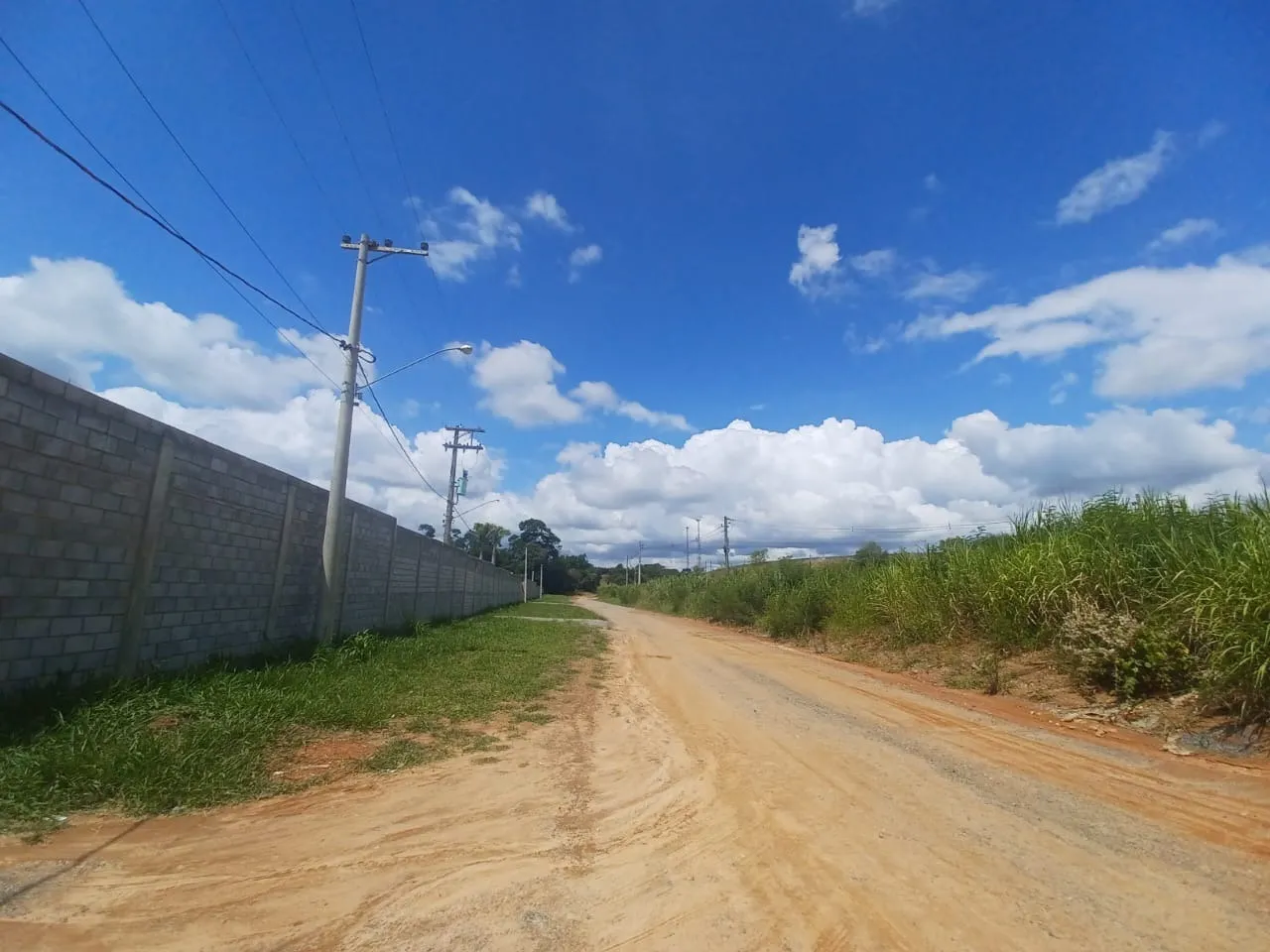 Imagem Galpões Comerciais com 1.750m² de Construção e Ótima Localização Próxima à UFSCAR