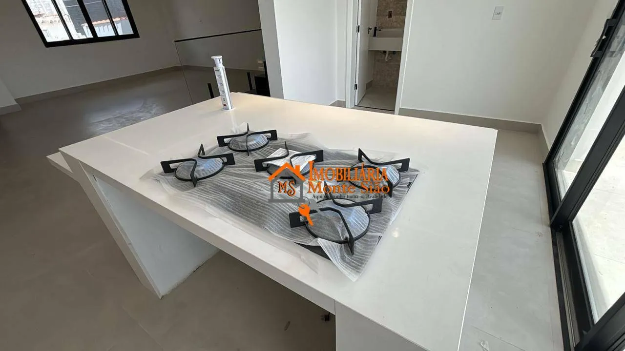 Imagem Sobrado com 3 dormitórios à venda, 203 m² por R$ 1.400.000,00 - Vila Carmela II - Guarulhos/SP