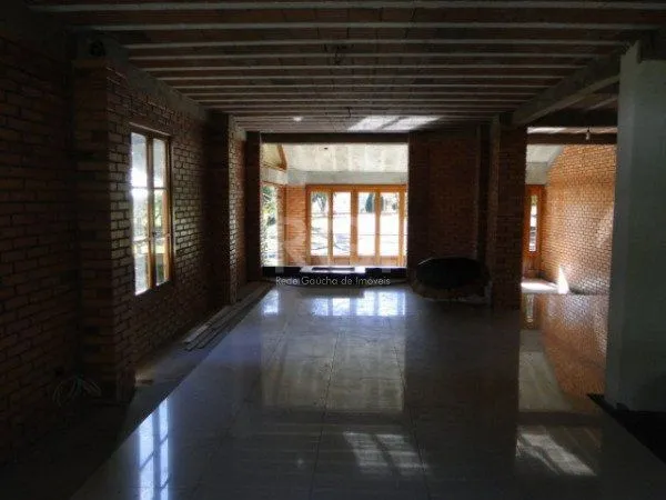Imagem Casa Condominio para Venda - 480m², 3 dormitórios, sendo 2 suites, 2 vagas - Elsa