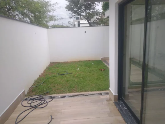 Imagem CASA ASSOBRADADA 03 DORMITÓRIOS 01 SUÍTE CONDOMINIO TERRAS DE SÃO FRANCISCO