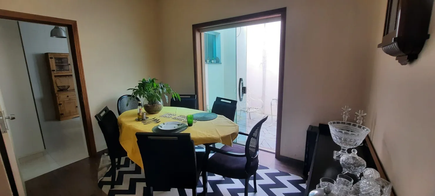 Imagem Casa à venda 4 Quartos, 2 Suites, 4 Vagas, 392M², Jardim Indepedência, Guaratinguetá - SP