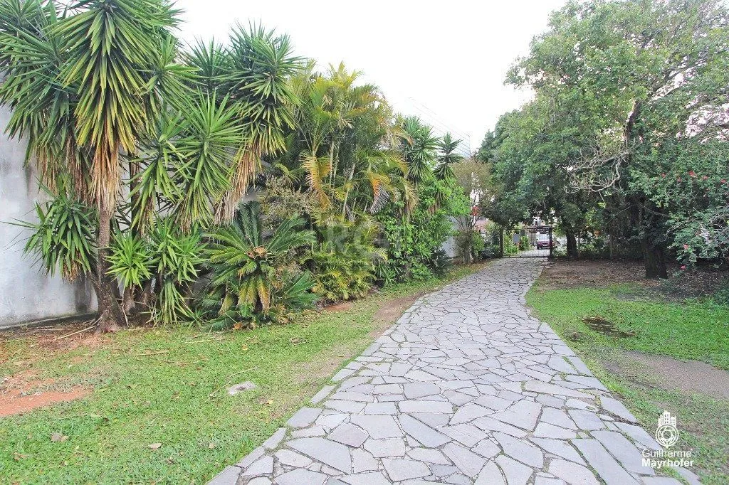 Imagem Casa para Venda - 320m², 4 dormitórios, sendo 1 suites, 3 vagas - Cavalhada