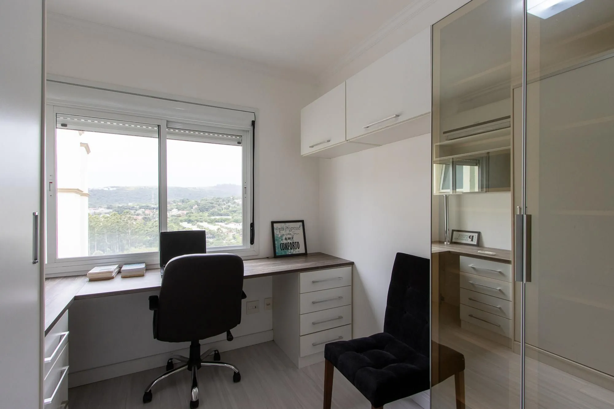 Imagem APARTAMENTO MOBILIADO PARA VENDA , 71m², 3 QUARTOS (1 SUITE), 01 VAGA ESCRITURADA - BAIRRO CAVALHADA