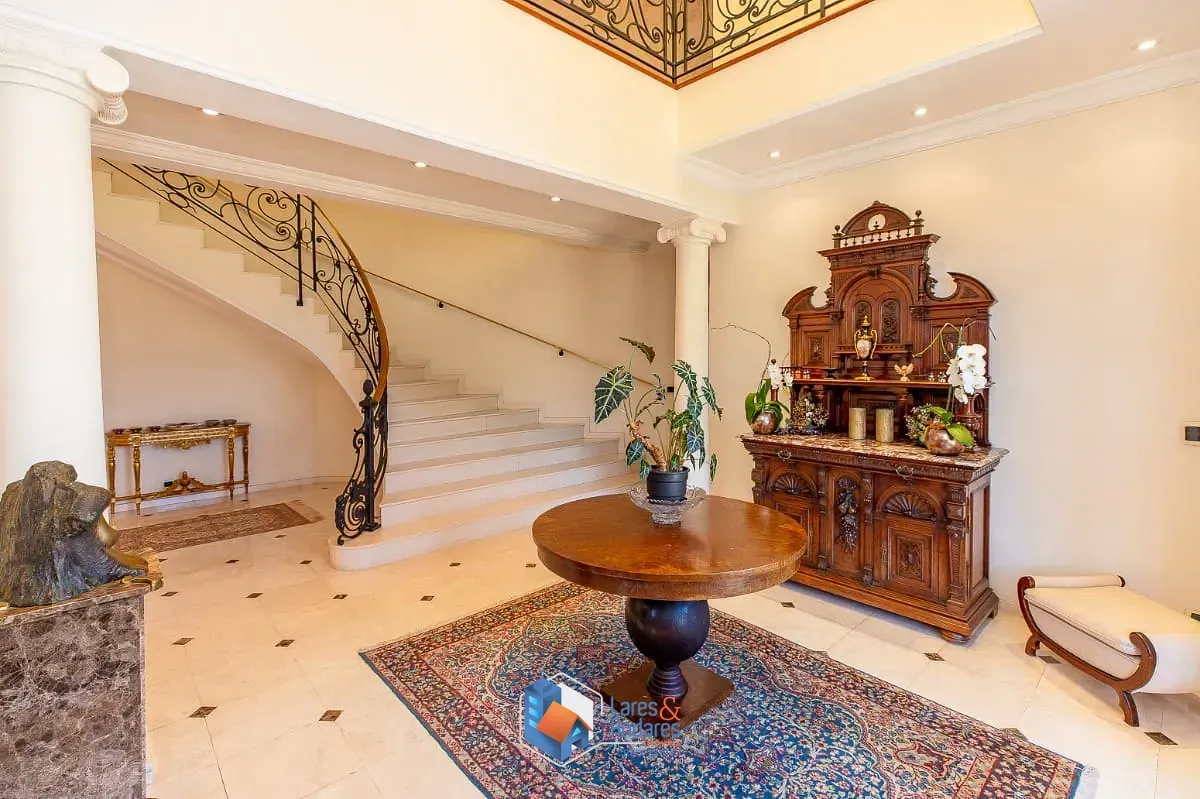 Imagem Casa de vila para venda em Jardim Morumbi com 4 quartos, sendo 4 suítes, 869m²