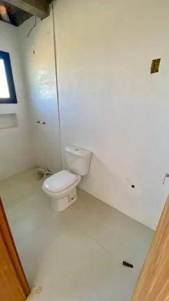 Imagem Casa à venda em Garopaba-SC, bairro Ambrósio: 3 quartos, 1 suíte, 113m² - Oportunidade única!