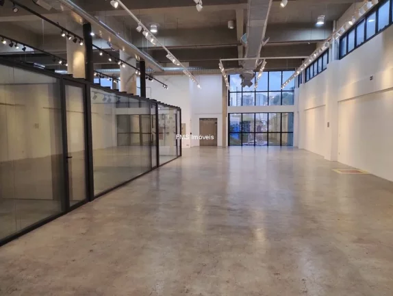 Imagem Prédio comercial com 3.185m2 na Barra Funda.