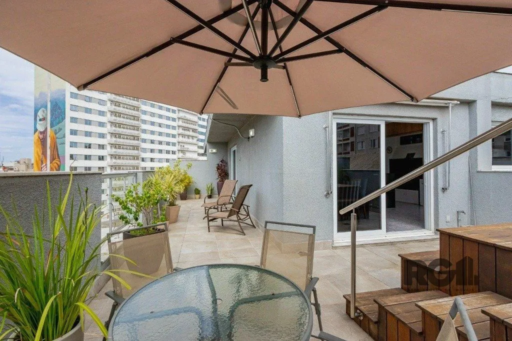 Imagem Cobertura para Venda - 191.89m², 3 dormitórios, sendo 1 suites, 1 vaga - Centro Histórico