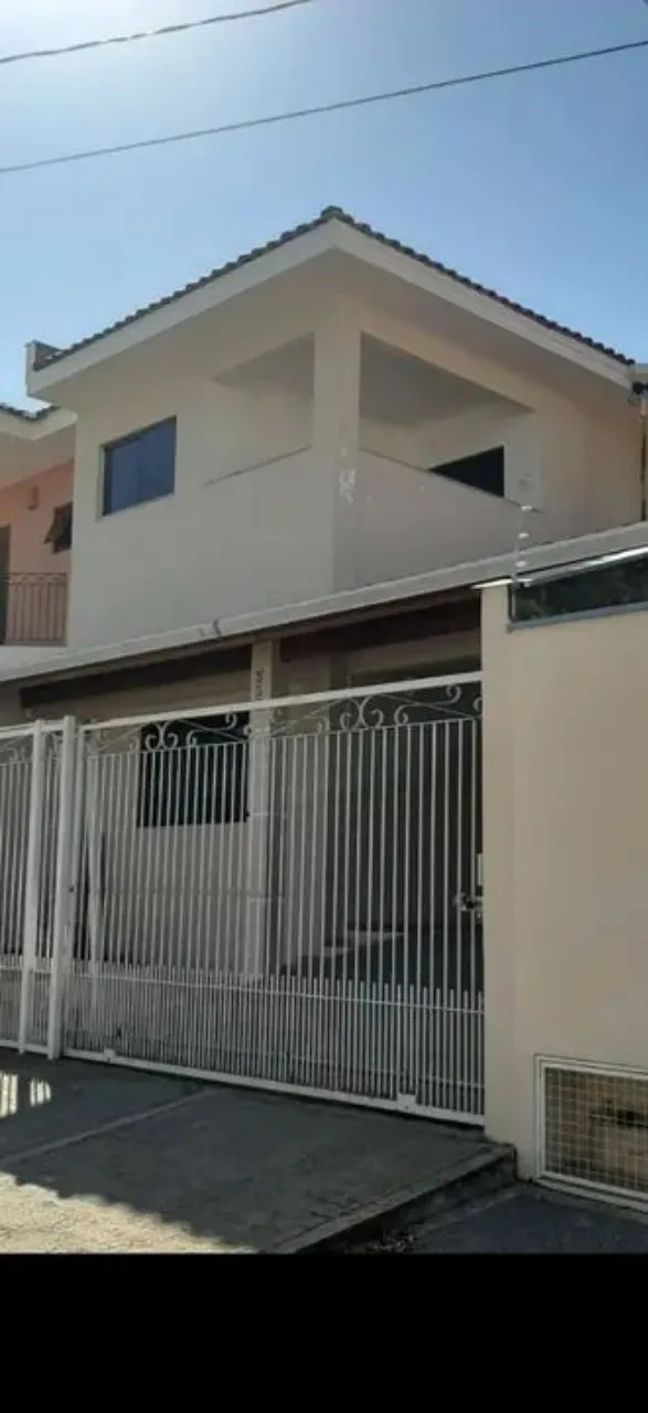 Imagem Impecável casa à venda em Sorocaba-SP, bairro Jardim Vila São Domingos: 4 quartos, 3 salas, 4 banheiros, 3 vagas, 260m².