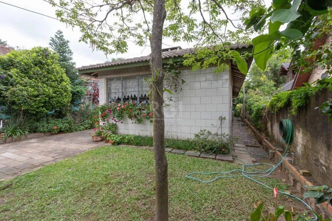 Imagem Casa para Venda - 200.81m², 4 dormitórios, sendo 1 suites, 5 vagas - Tristeza
