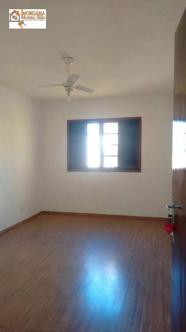 Imagem Sobrado com 3 dormitórios à venda, 263 m² por R$ 799.000,00 - Vila Galvão - Guarulhos/SP