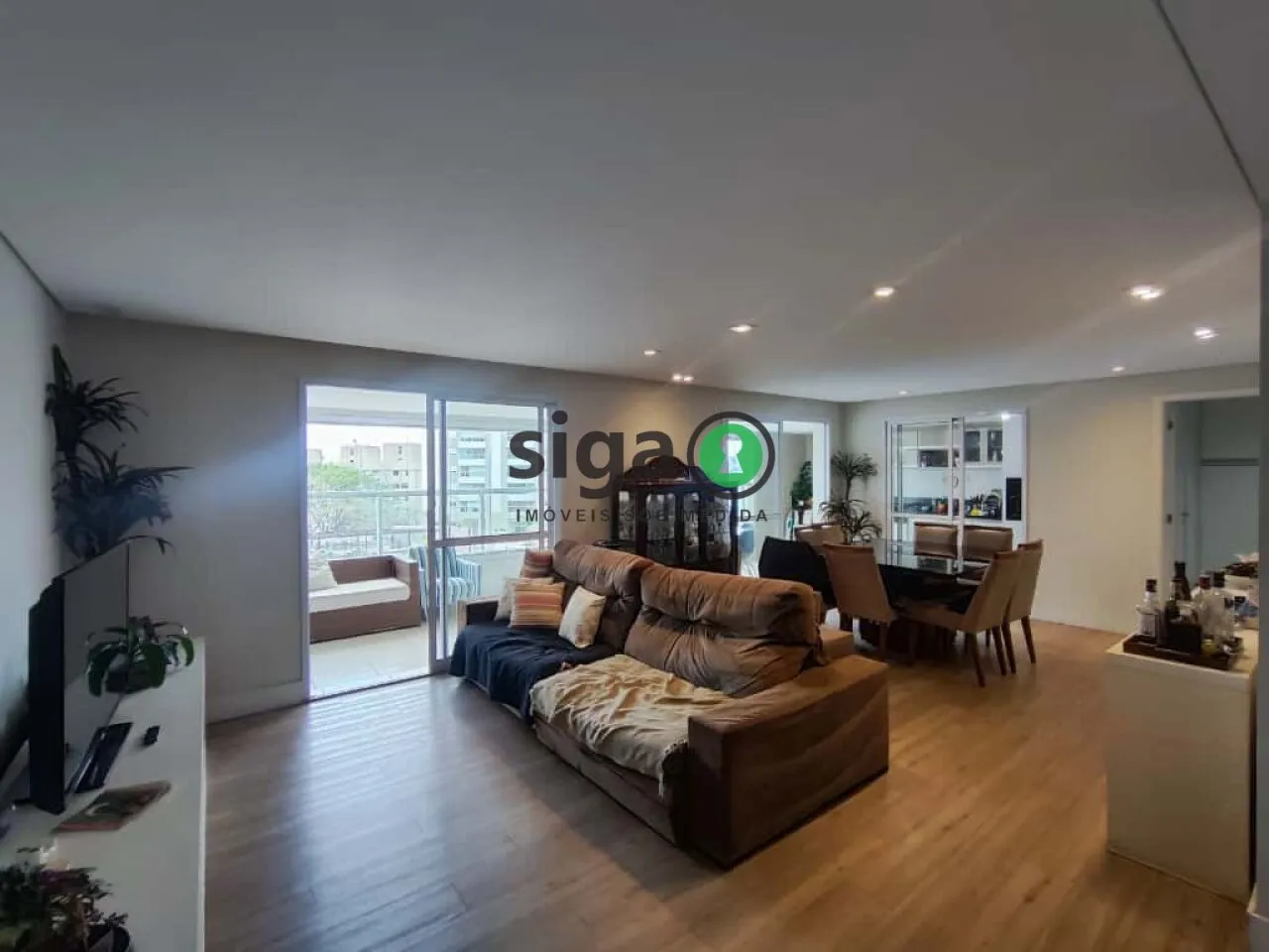 Imagem Apartamento de 185 metros 4 dormitórios 2 suítes 2 vagas