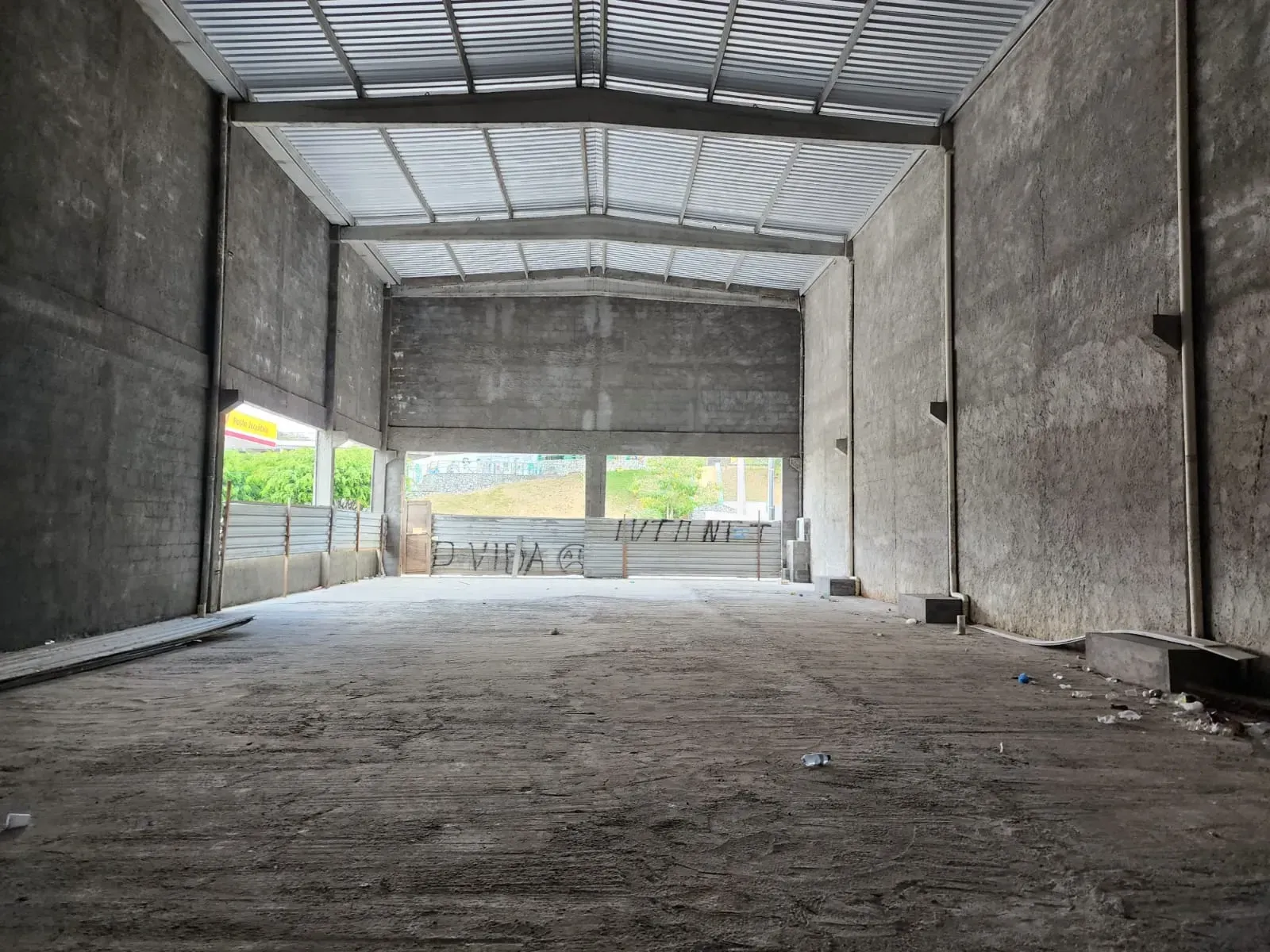 Imagem Galpão para Alugar, 640 m² em CIA I - Simões Filho
