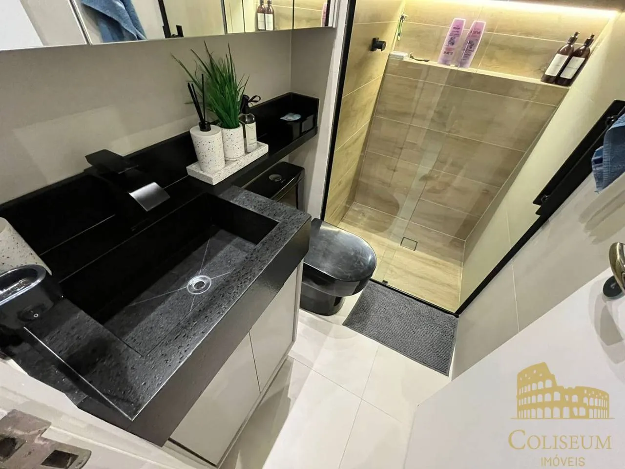 Imagem Apartamento com 2 dormitórios à venda, 81 m² por R$ 950.000,00 - Canto do Forte - Praia Grande/SP