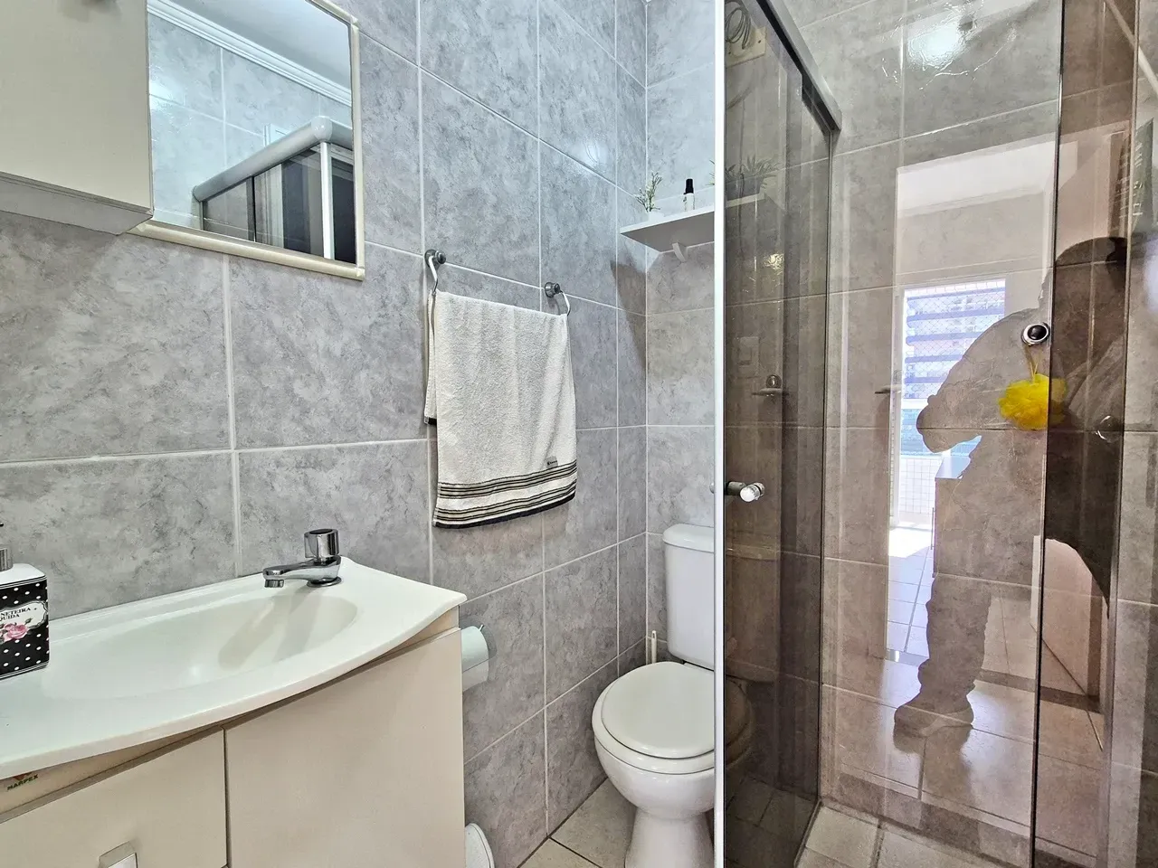 Imagem Apartamento com 2 Quartos à Venda, 60 m² em Mirim - Praia Grande
