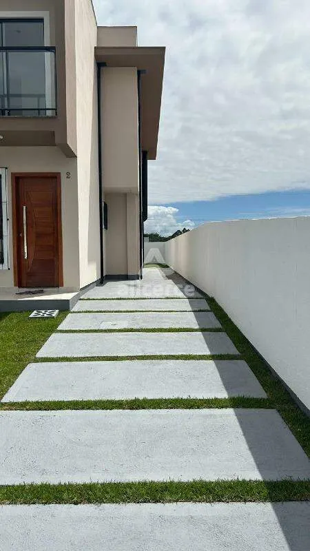Imagem Sobrados Novos com 3 Dormitórios 1 suíte e e Spa Privativo - Sertão do Imaruí - São José - SC