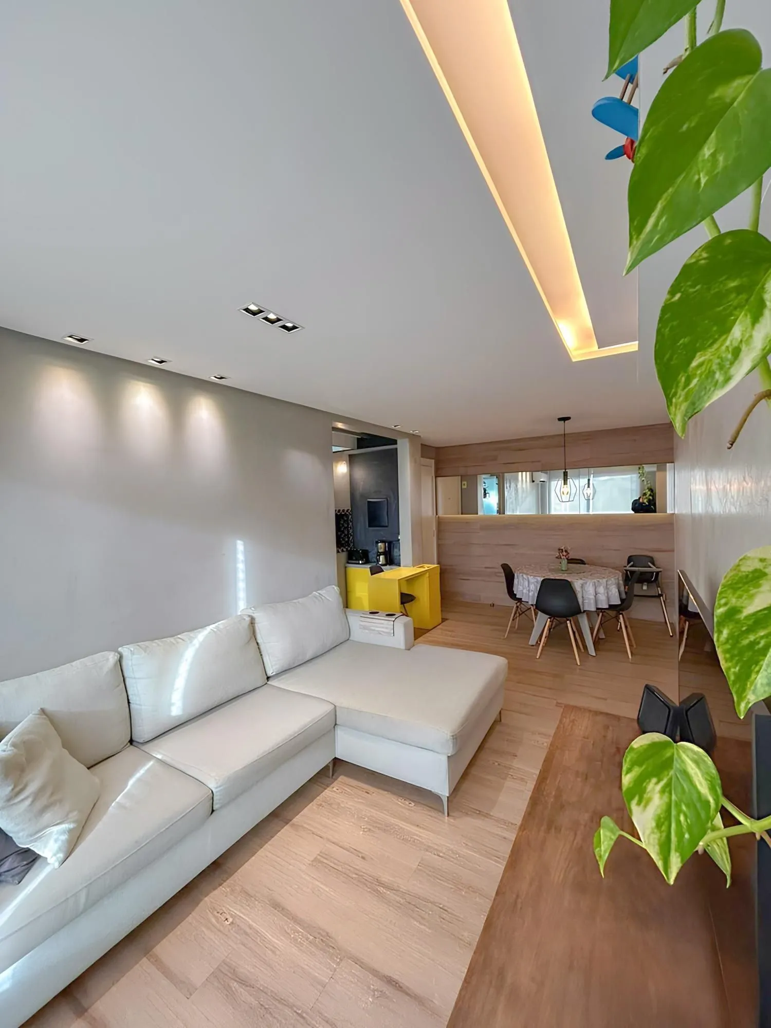 Imagem Apartamento 3 Quartos Reformado à Venda no Grand Square Zona Norte | Sarandi | Porto Alegre