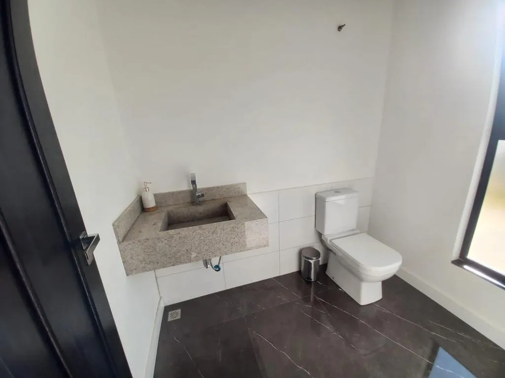 Imagem Linda Casa a venda no Condomínio Solar Do Bosque