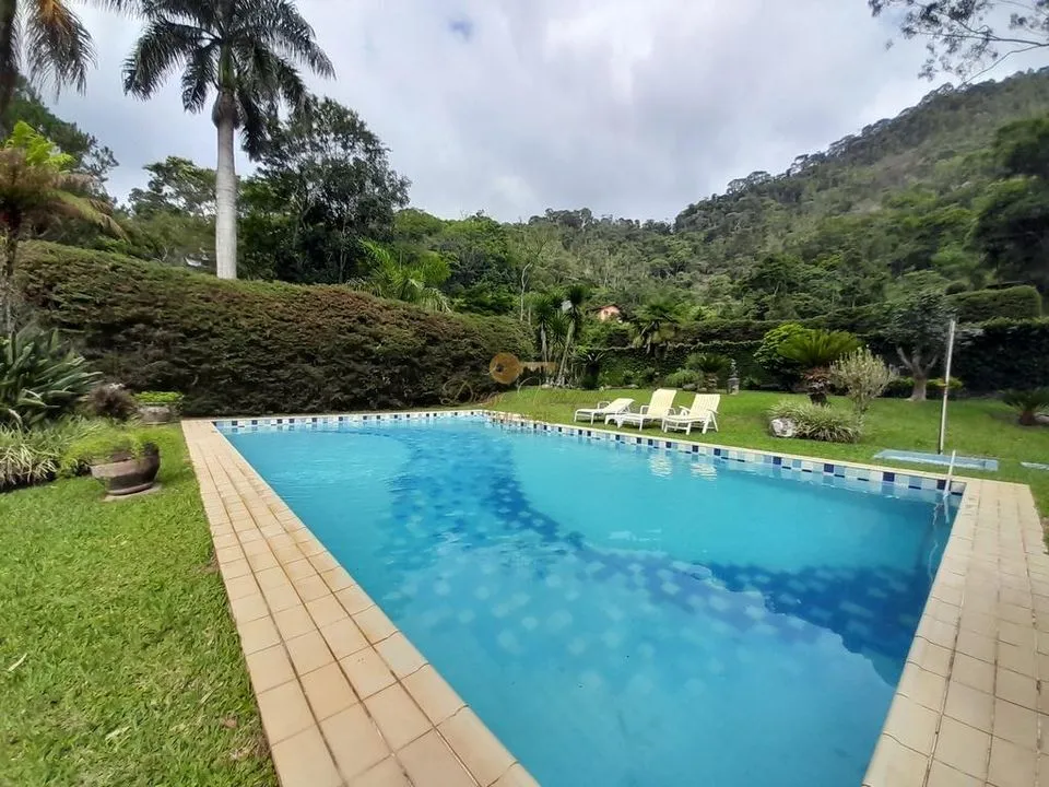 Imagem Casa para Venda em Teresópolis / RJ no bairro Santa Rita