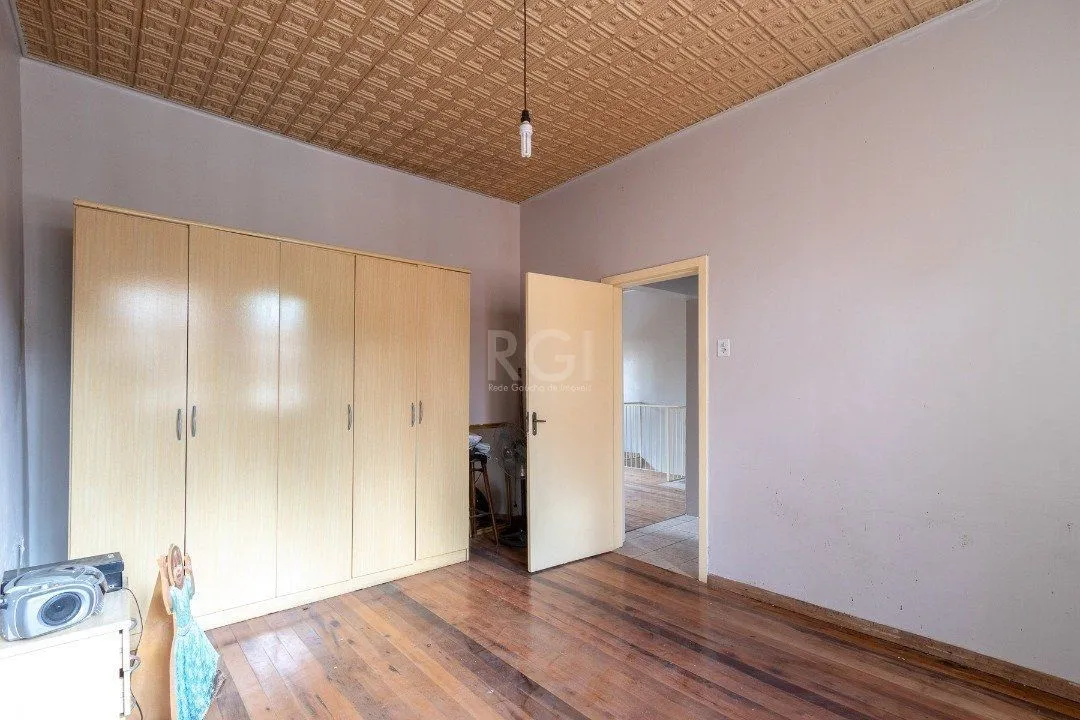 Imagem Casa para Venda - 118m², 2 dormitórios, 2 vagas - Medianeira