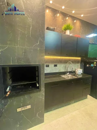 Imagem CASA FINAMENTE DECORADA, PERFEITA, 3 DORMITÓRIOS (1 SUÍTE), 4 VAGAS.