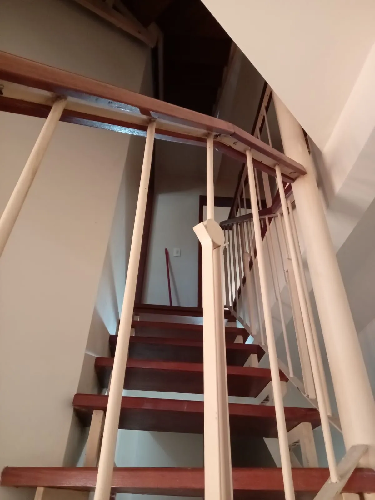 Imagem Ótima Casa com 4 Dormitórios no Bairro Cidade Baixa