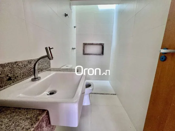 Imagem Sobrado com 3 dormitórios à venda, 158 m² por R$ 1.099.000,00 - Setor Jaó - Goiânia/GO