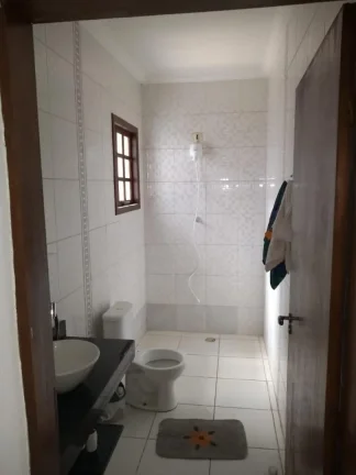 Imagem Sobrado com piscina aquecida, 02 dorm grandes com varanda sendo 01 suíte, área de serv. 02 wcs, 02...