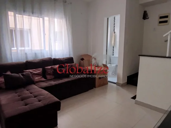 Foto do imóvel Sobrado com 3 banheiros, 1 social e 2 suítes com garagem privativa possui ar condicionado São Jorge -Santos R$425.000