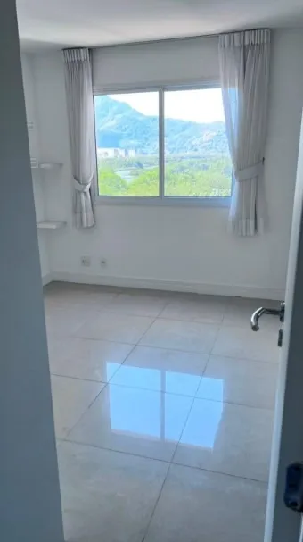 Imagem Incrível apartamento à venda no renomado empreendimento On The Park, localizado na Barra da Tijuca...