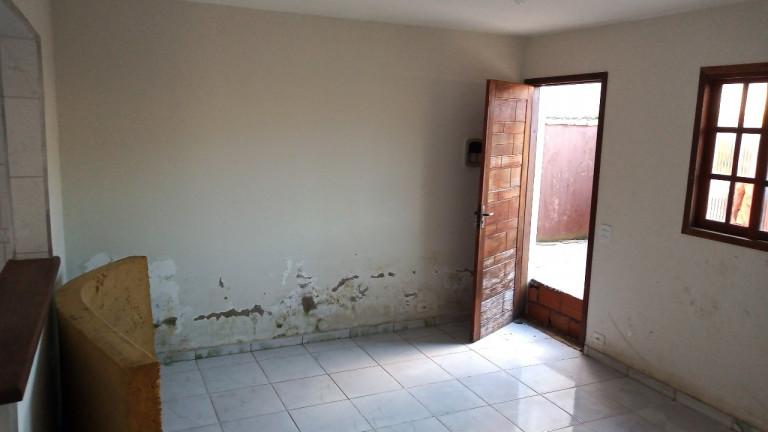 Imagem Casa com 2 Quartos à Venda, 50 m² em Jd. Umuarama - Itanhaém
